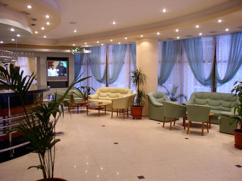Rex Hotel Tulcsa Kültér fotó
