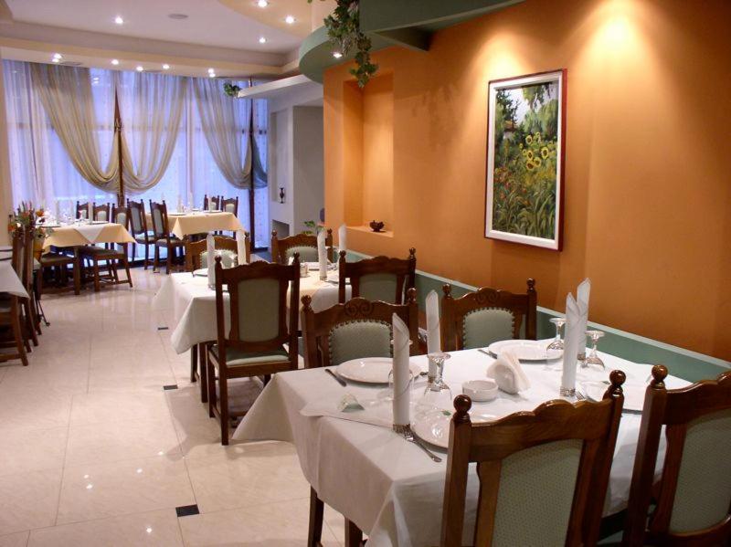 Rex Hotel Tulcsa Kültér fotó