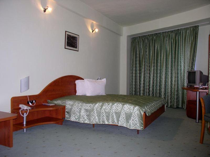 Rex Hotel Tulcsa Kültér fotó